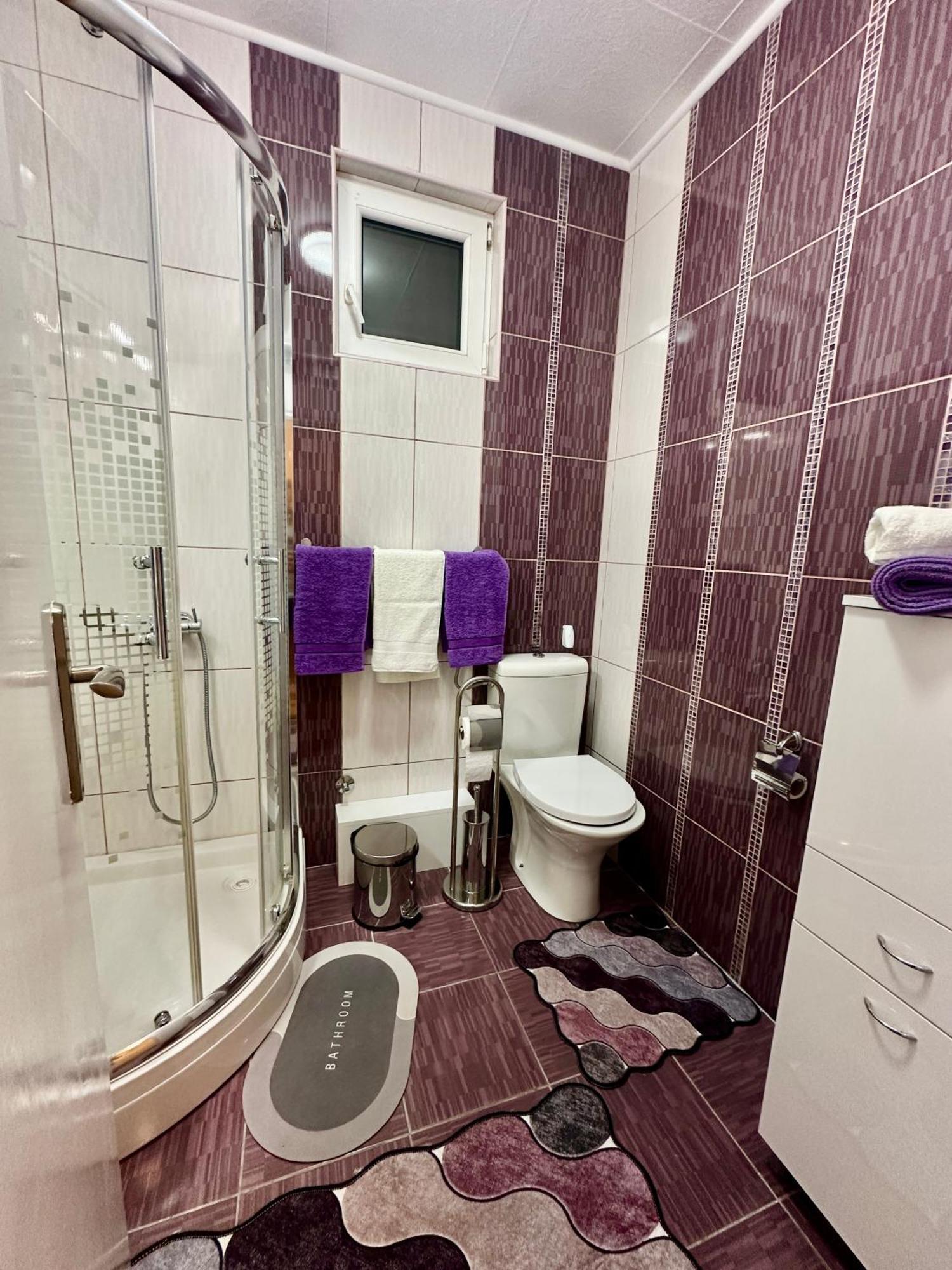 Apartment Nadahome - With Fast Wifi And Free Parking